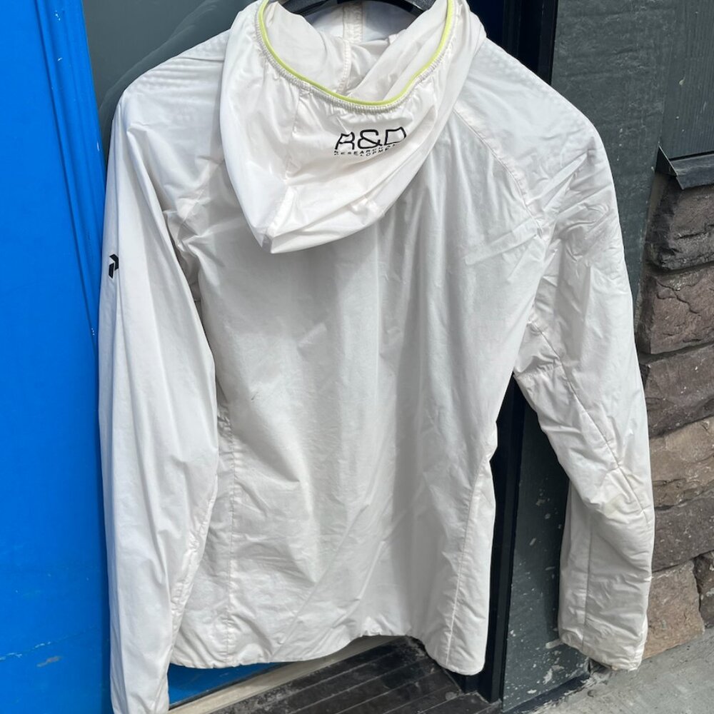 Peak Performance Insulated Jacket - Picture 5 of 6